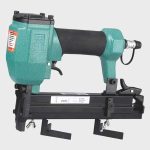 pneumatická hřebíkovačka V