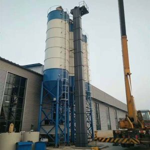 pásový korečkový dopravník