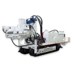 plně hydraulická tunelová vrtná souprava s bočním pásovým podvozkem